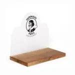 Des PLV en plexiglass ou en carton pour le présenter